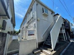 �����s������s��1����8-7�̃A�p�[�g�̌����O��