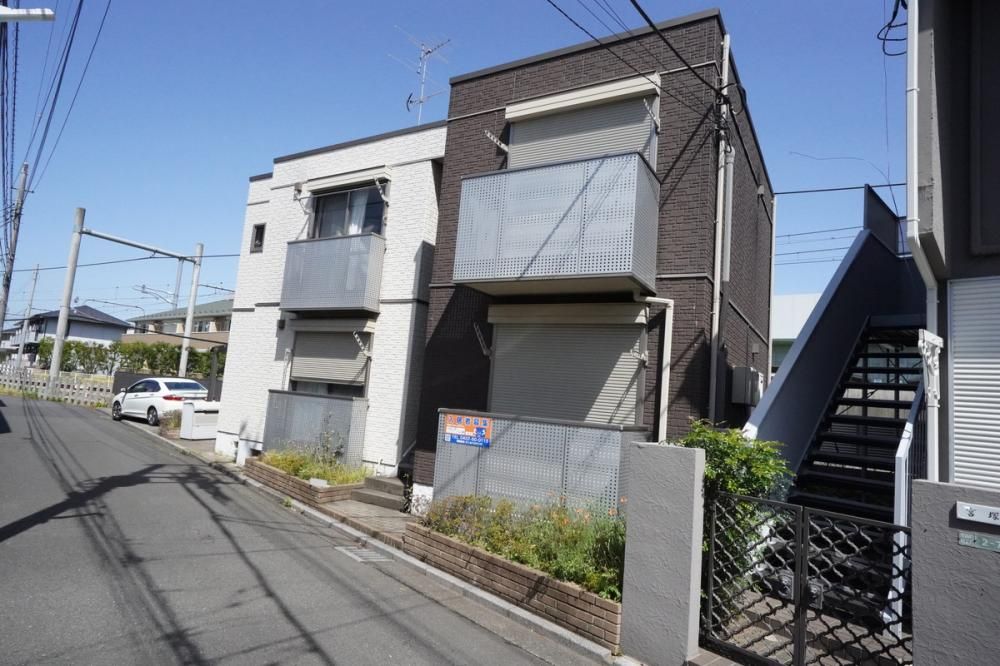 �����s������s���쒬4����2-8�̃A�p�[�g�̌����O��